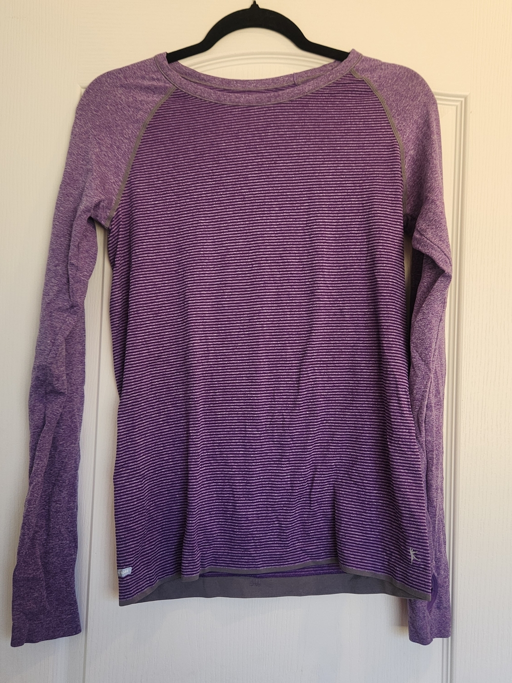 Danskin Now Purple Striped Semi-Fitted Long Sleeve Top L Euc